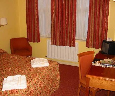 Comfort Inn Chester Room photo
